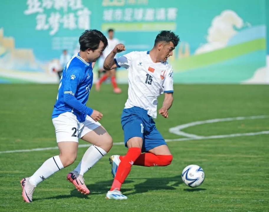 中场核心连续送出致命直塞